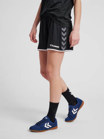 hmlAUTHENTIC POLY SHORTS WOMAN, BLACK, model