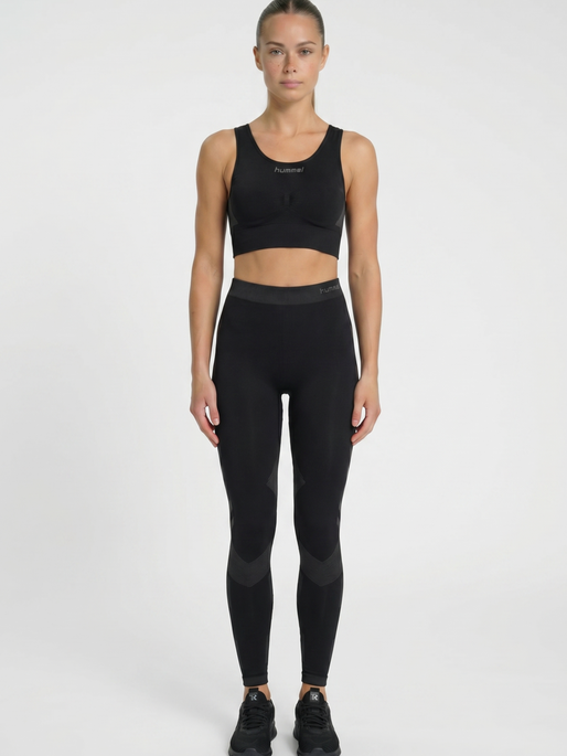 HUMMEL FIRST SEAMLESS TIGHTS WOMEN , BLACK, model