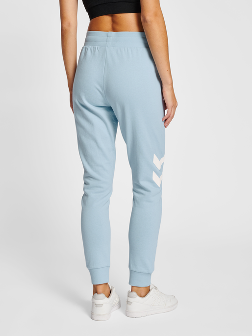 hmlLEGACY WOMAN TAPERED PANTS, CELESTIAL BLUE, model