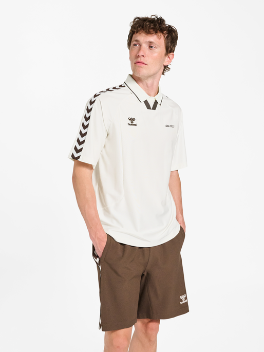 hmlROOT SOCCER JERSEY S/S, CANNOLI CREAM, model