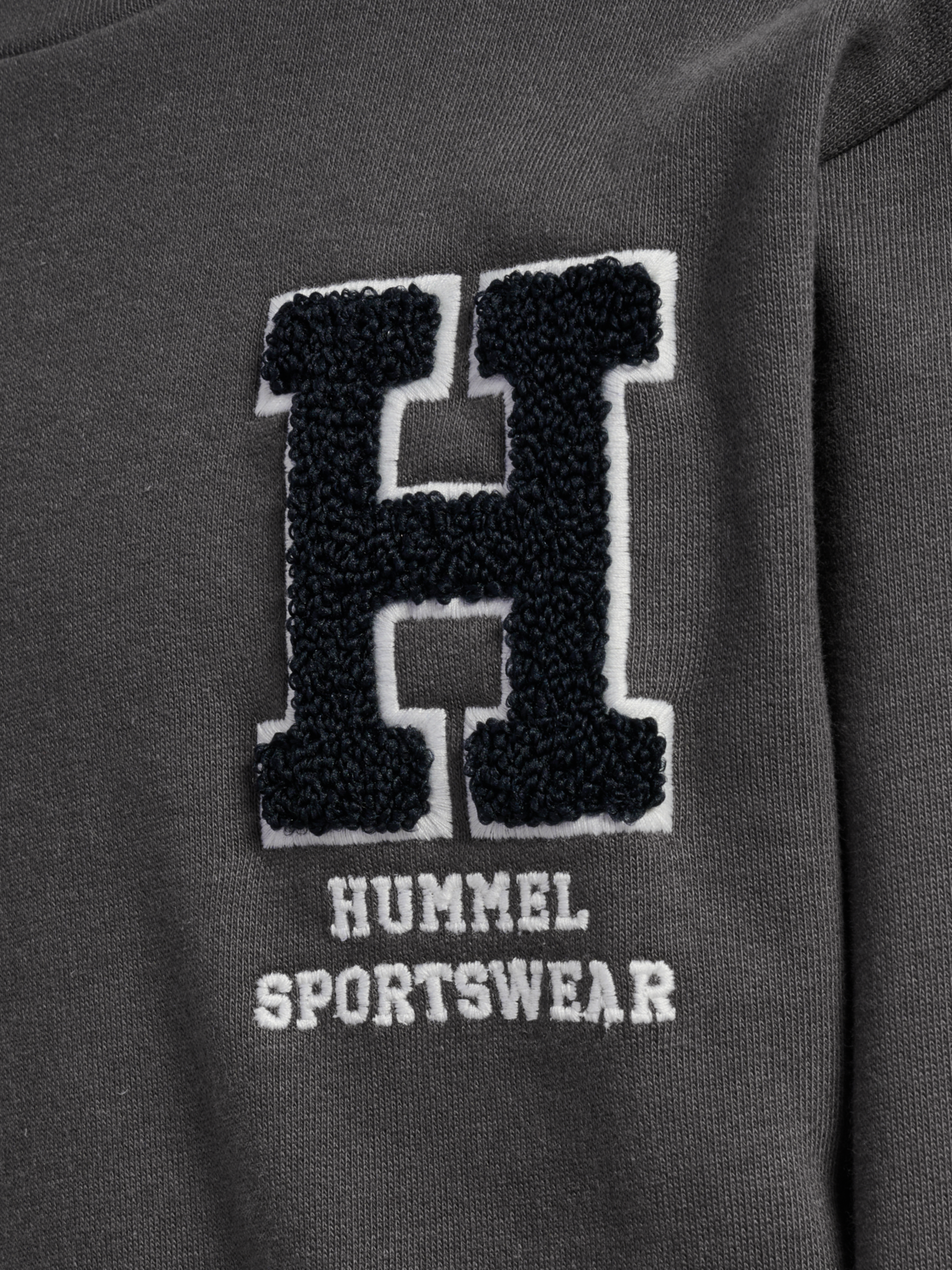 hmlALLTON SWEATSHIRT, FORGED IRON, packshot