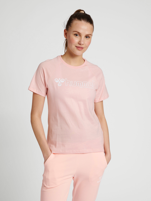 hmlNONI 2.0 T-SHIRT, 3012, model