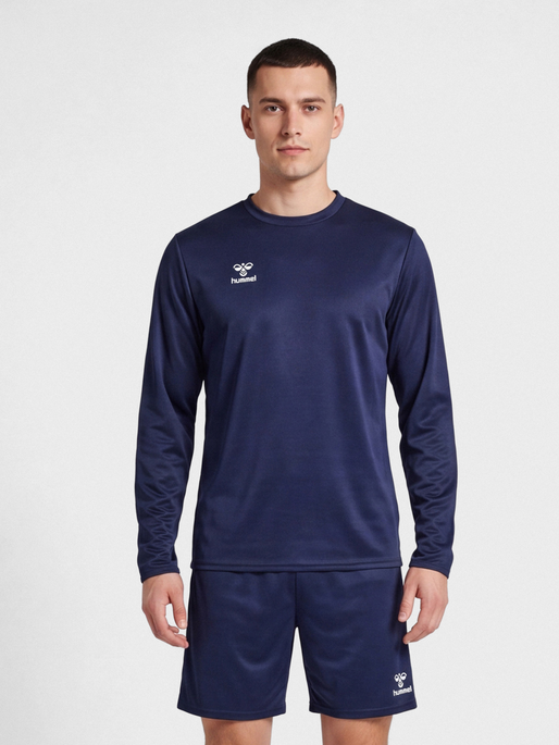 hmlESSENTIAL SWEATSHIRT, MARINE, model
