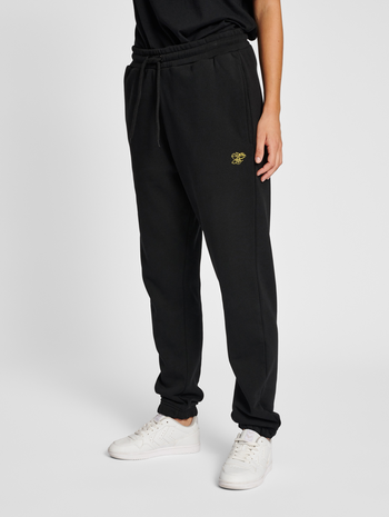 hmlAMNESTY SWEATPANTS, BLACK, model