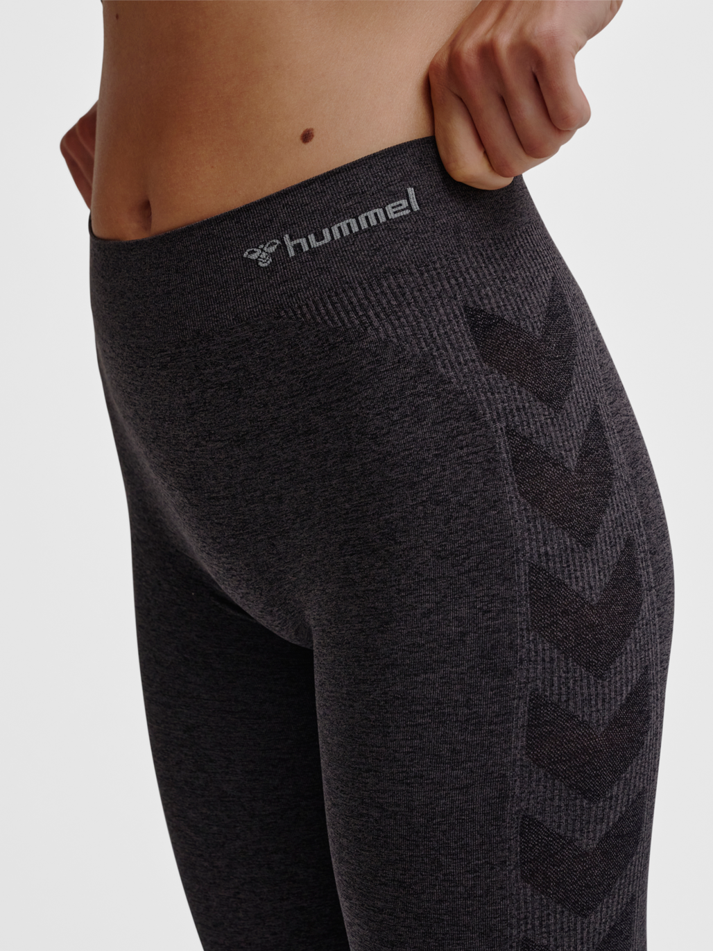 hummel CI SEAMLESS MID WAIST TIGHTS - BLACK MELANGE | hummel.fr