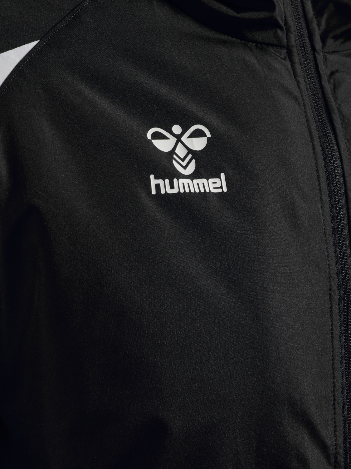 hmlCORE 2.0 BENCH JACKET, BLACK/WHITE, packshot