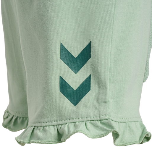 hmlTALYA RUFFLE SHORTS, SILT GREEN, packshot