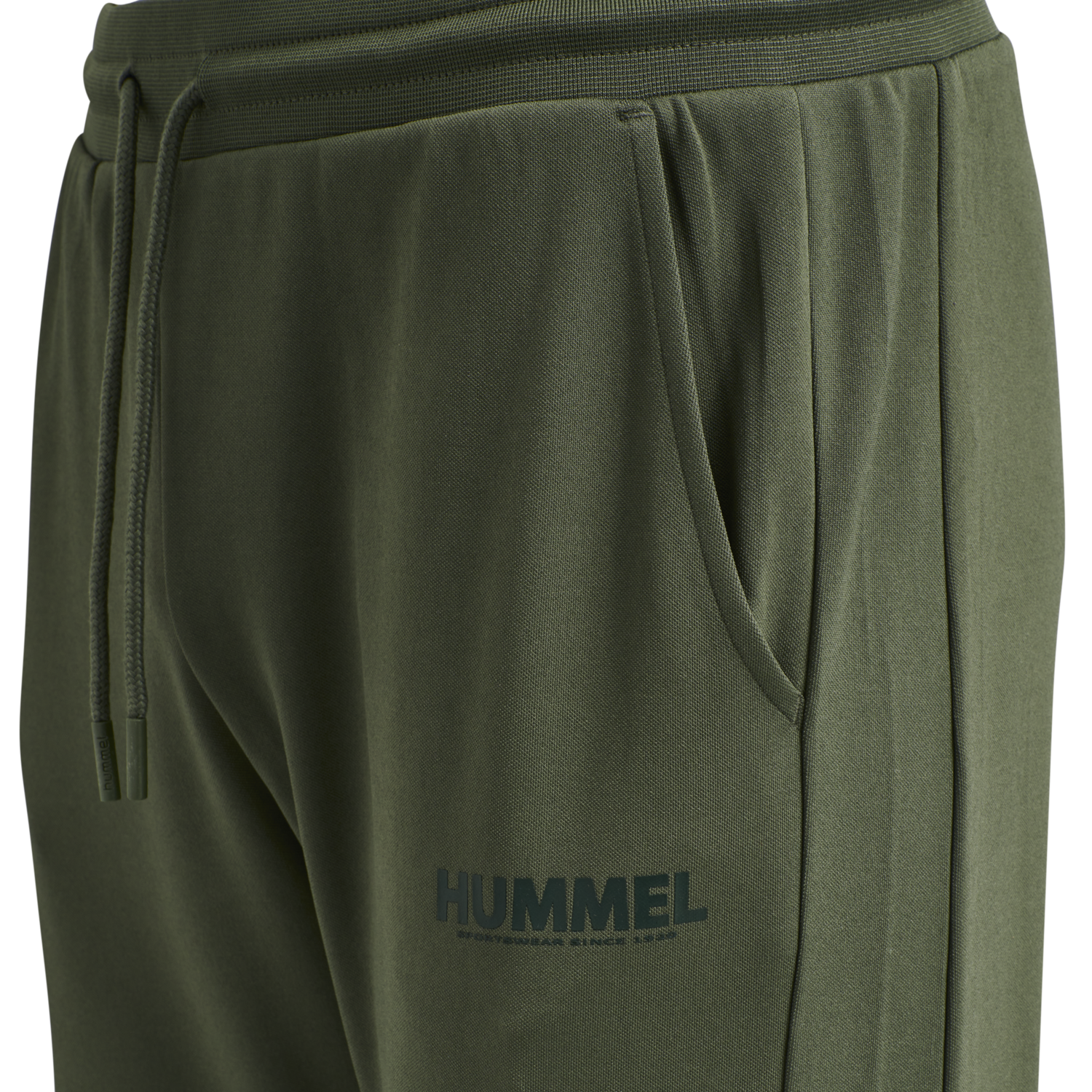 hmlLEGACY POLY TAPERED PANTS, BEETLE, packshot