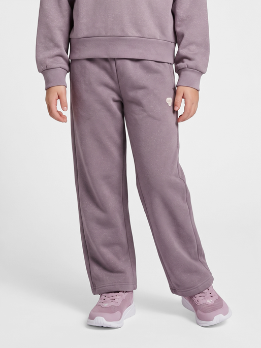 hmlJR LOOSE WL GLITTER PANTS BEE, GRAY RIDGE, model