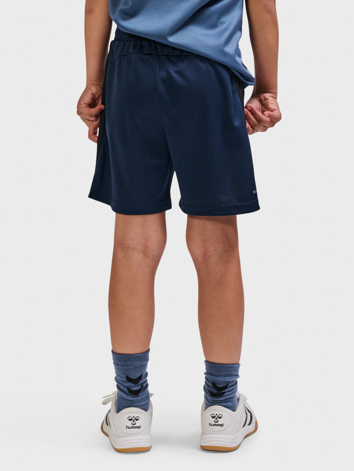 hmlMULTI PL SHORTS KIDS, DRESS BLUES, model