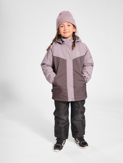 hmlJOSSE TEX JACKET, SPARROW, model