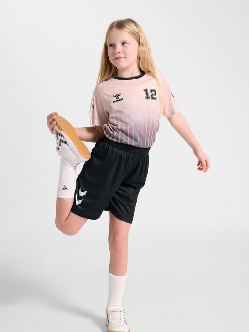 hmlSHIMMER SET, PALE LILAC, model