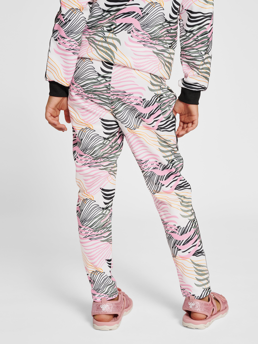 hmlALICIA PANTS, 2001, model