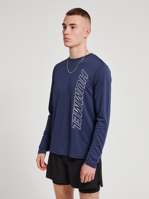 hmlTE TOPAZ T-SHIRT L/S, INSIGNIA BLUE, model