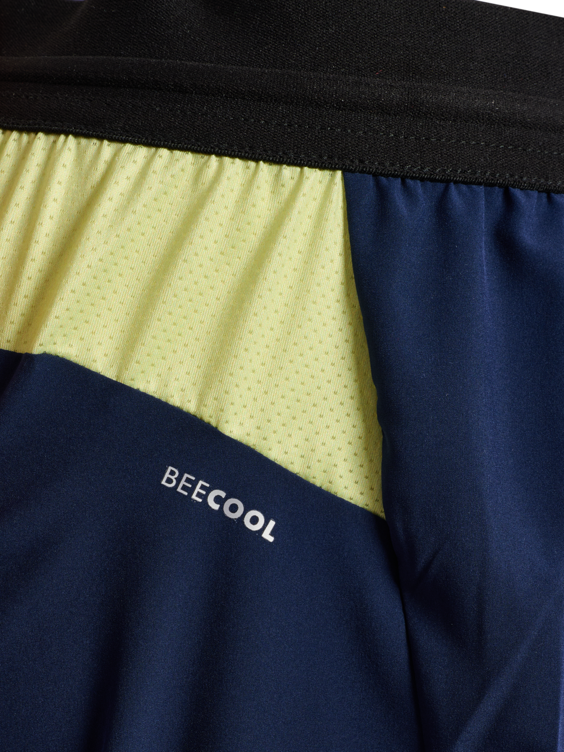 hmlBLAZE 2.0 TRAINING SHORTS, MARINE/SHADOW LIME, packshot