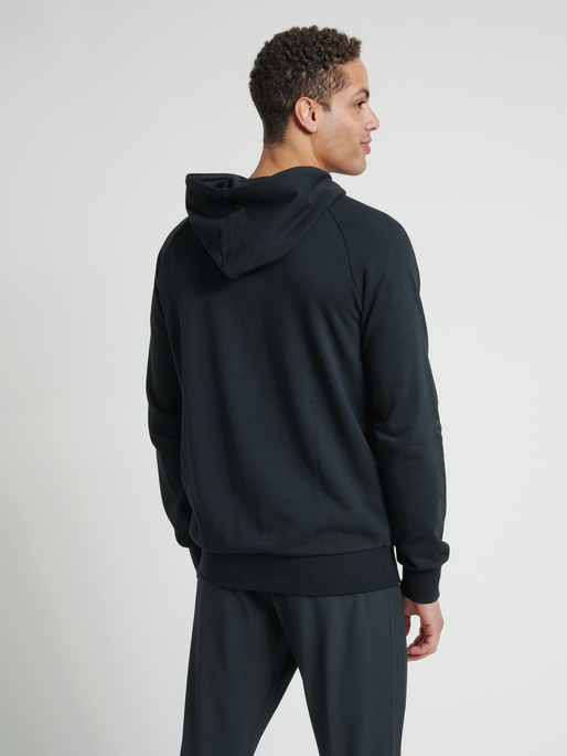 hmlISAM ZIP HOODIE, BLACK, model