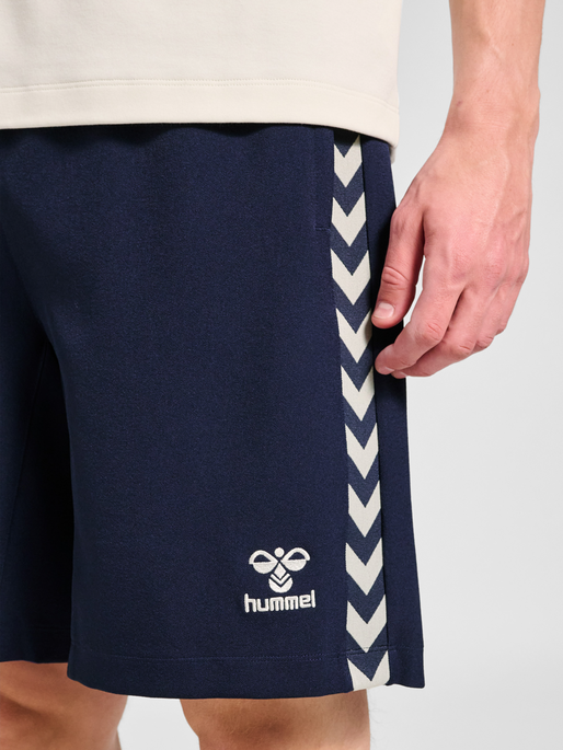 hmlROOT SHORTS, MARINE, model