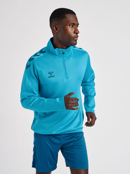 hmlCORE XK HALF ZIP POLY SWEAT, BLUE DANUBE, model