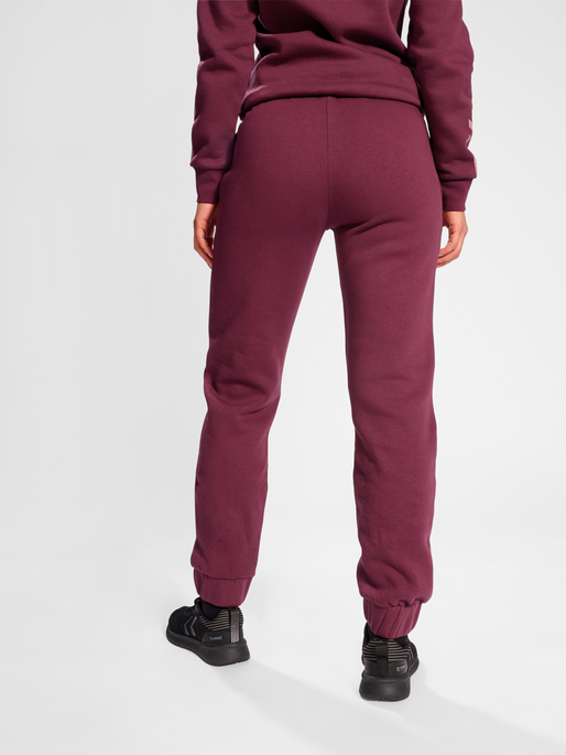 hmlACTIVE SWEATPANTS WOMAN, BURGUNDY, model