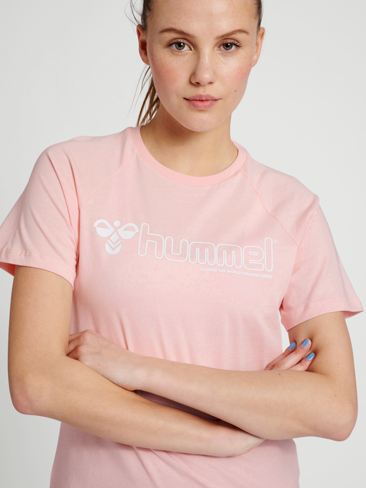 hmlNONI 2.0 T-SHIRT, 3012, model