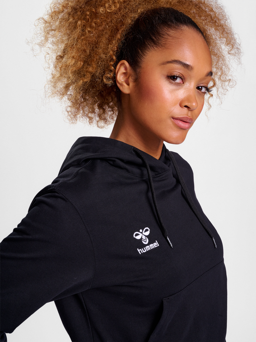 hmlGO 2.0 HOODIE WOMAN, BLACK, model