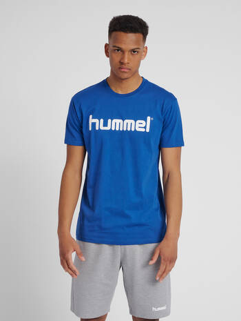 HMLGO COTTON LOGO T-SHIRT S/S, TRUE BLUE, model