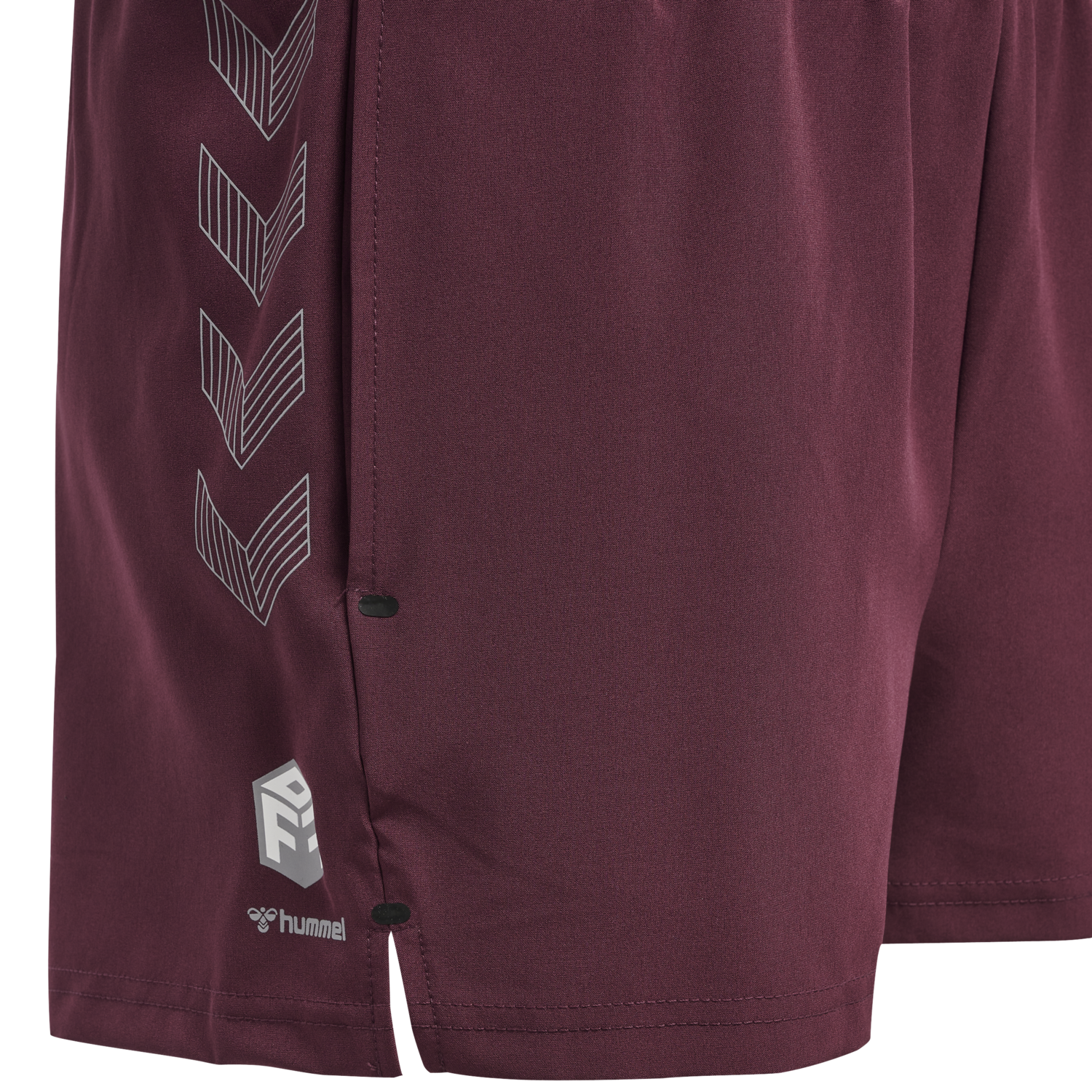 hmlMOVE GRID WOVEN SHORTS WOMAN, GRAPE WINE, packshot