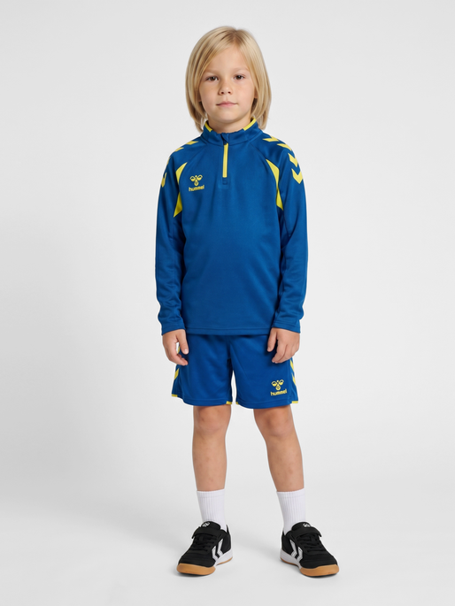 hmlCORE 2.0 SHORTS KIDS, TRUE BLUE/BLAZING YELLOW, model