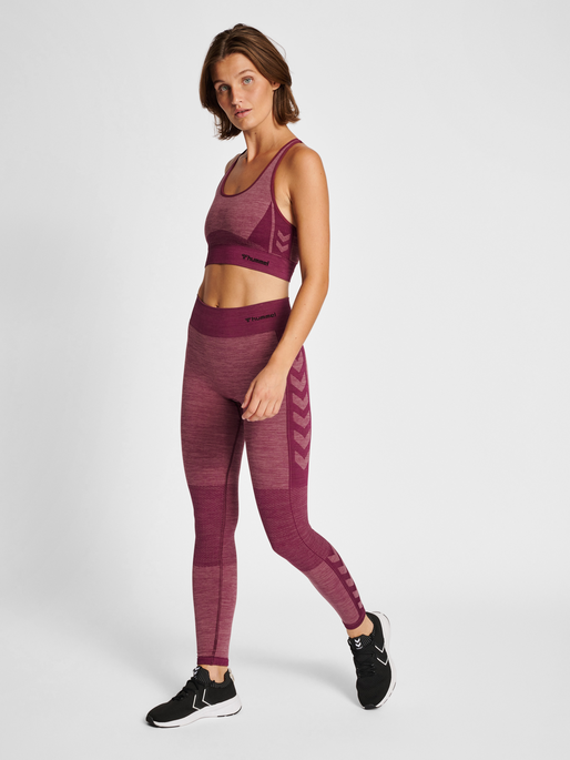 hmlCLEA SEAMLESS MID WAIST TIGHTS, GRAPE WINE, model