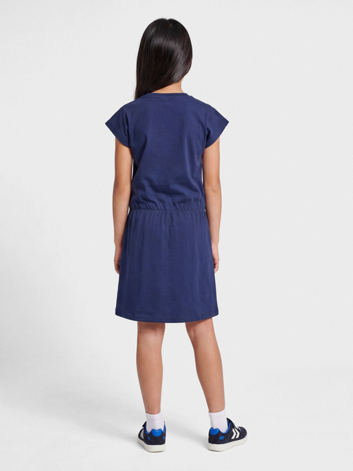 hmlFLOWY DRESS S/S, BLACK IRIS, model