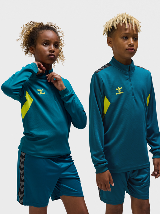 hmlAUTHENTIC HALF ZIP SWEAT KIDS, BLUE CORAL/SULPHUR SPRING, model