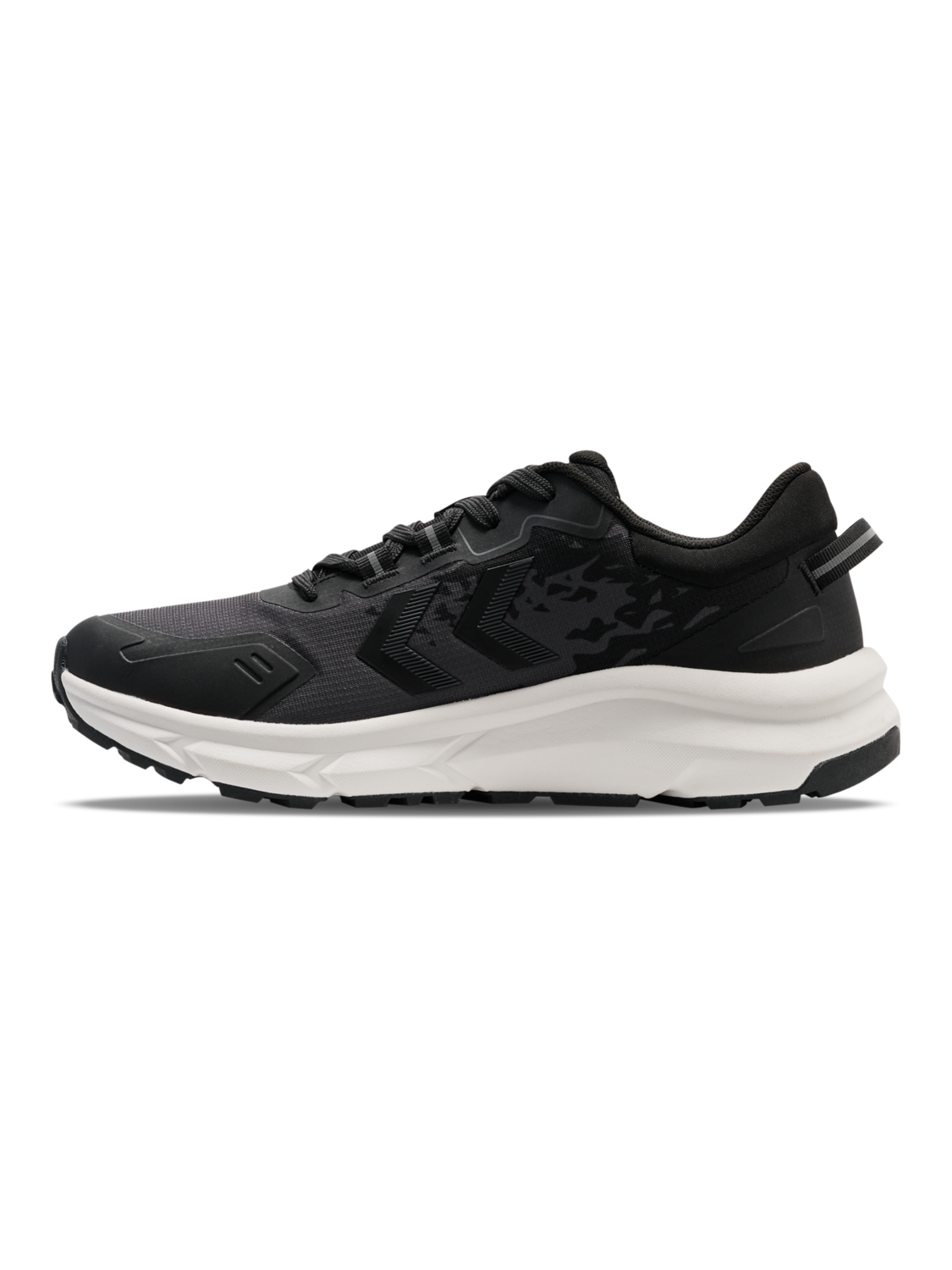 EARTH TRAIL ONE, BLACK, packshot