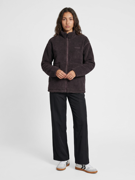 hmlSHERPA FLEECE WOMEN, SHALE, model