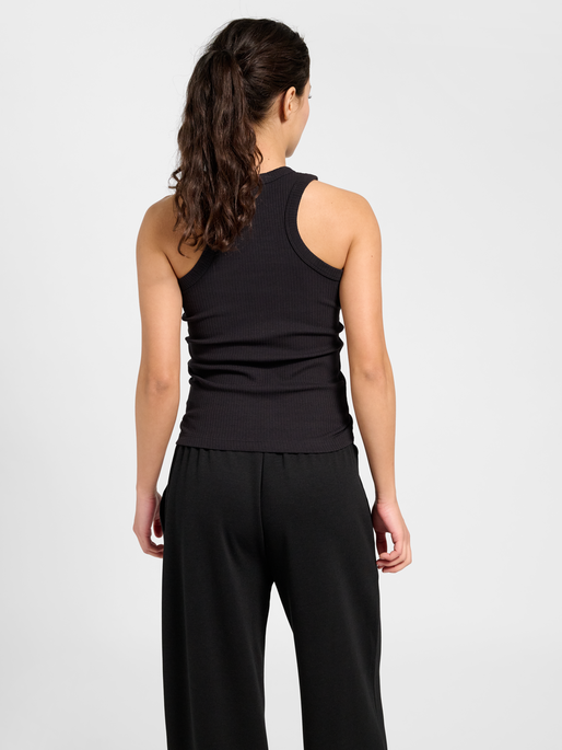 hmlFOUNDATION RIB TANK TOP, BLACK, model