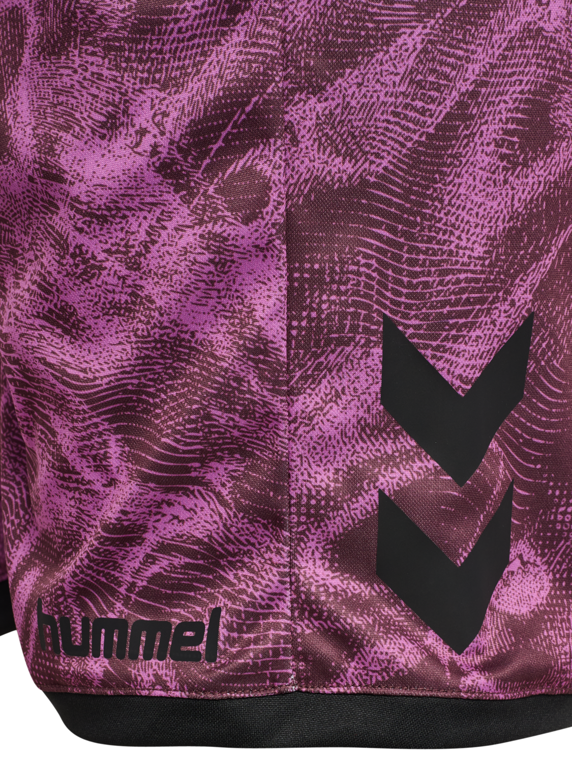 hmlBLAZE CLUB26 GRAPHIC SHORTS KIDS, LIATRIS/HUCKLEBERRY, packshot