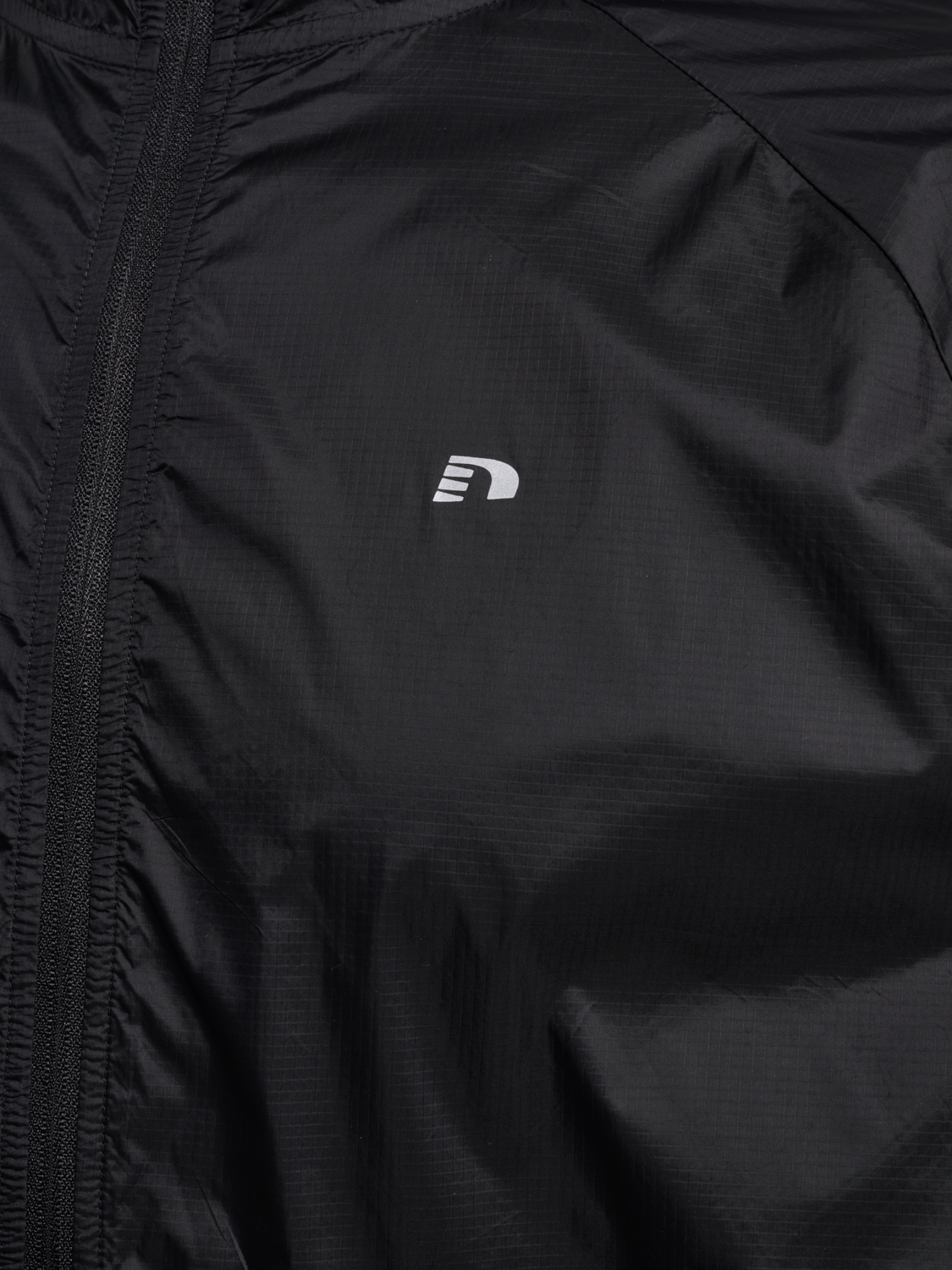 nwlLUNAR WINDBREAKER, BLACK, packshot