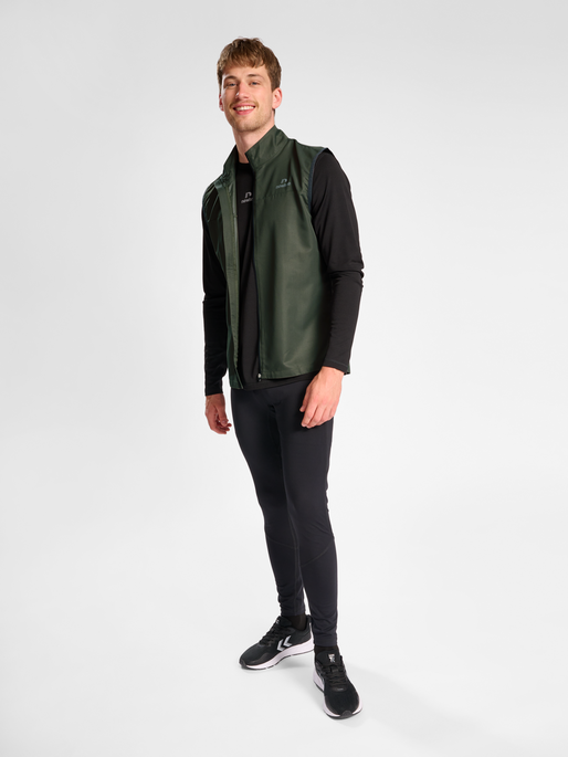 nwlBEAT GILET, 1954, model
