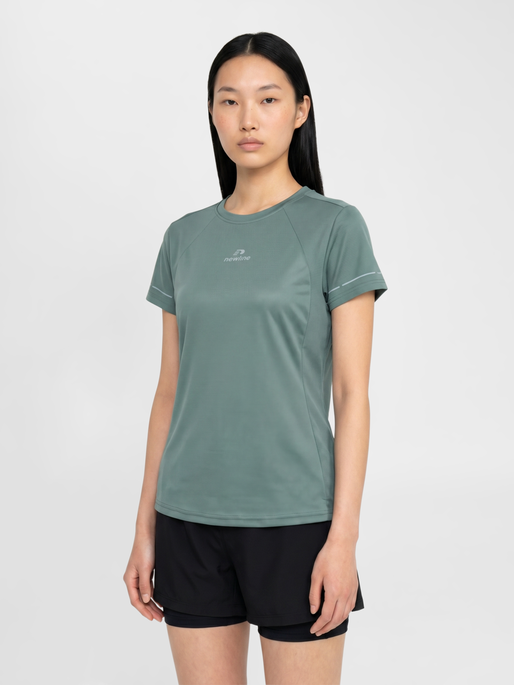 nwlBREATHE T-SHIRT W, BALSAM GREEN, model