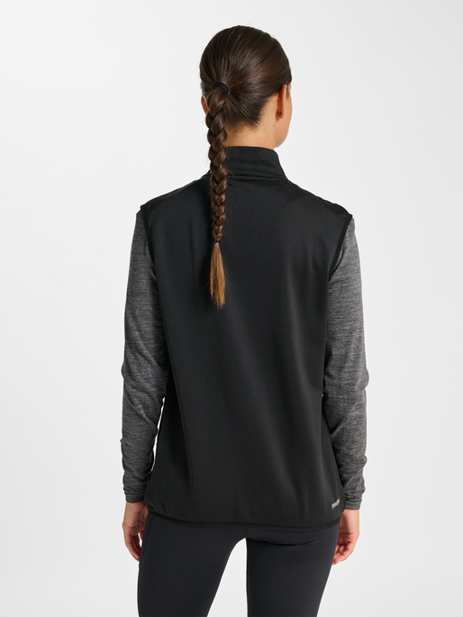 nwlQUILTED GILET, BLACK, model