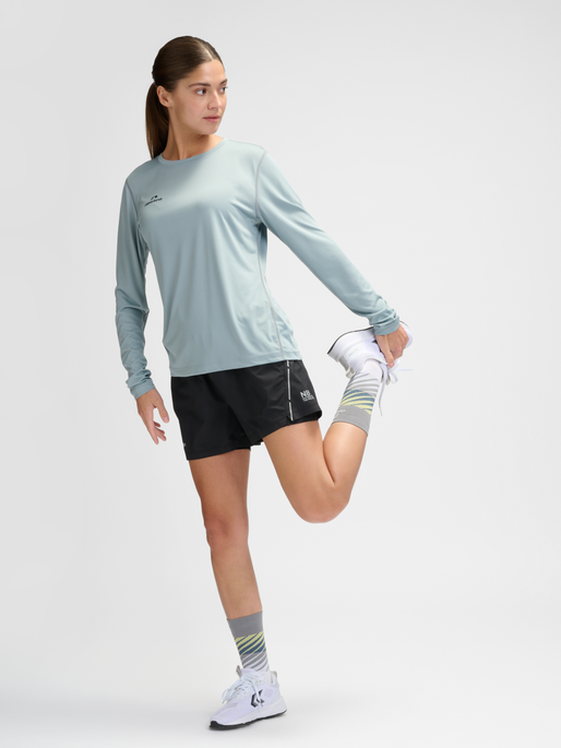 nwlFAST 2IN1 ZIP POCKET SHORTS W, BLACK, model