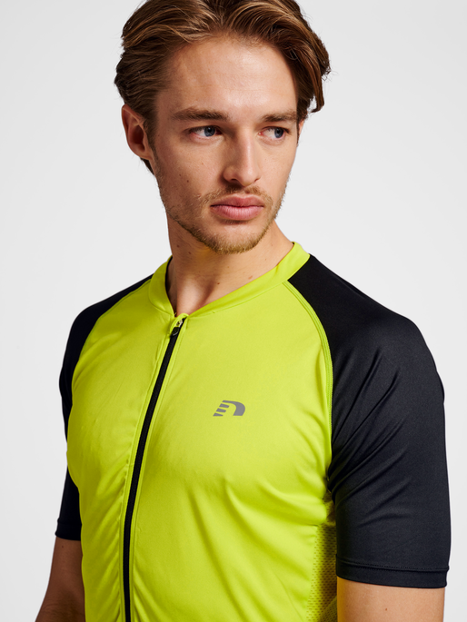 MENS CORE BIKE JERSEY, EVENING PRIMROSE, model