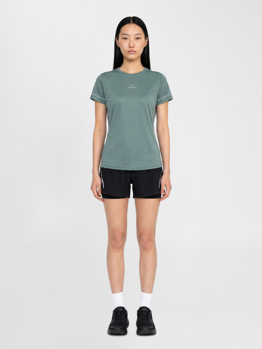 nwlBREATHE T-SHIRT W, BALSAM GREEN, model