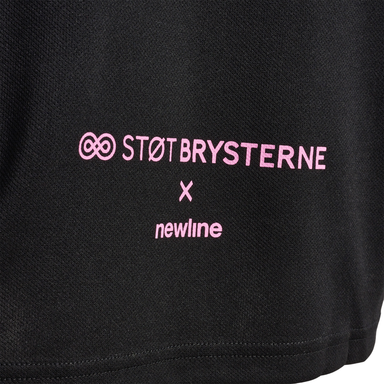 nwlSB S/S RUNNING TEE, BLACK, packshot